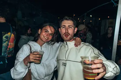 Signal 002, frame 27.